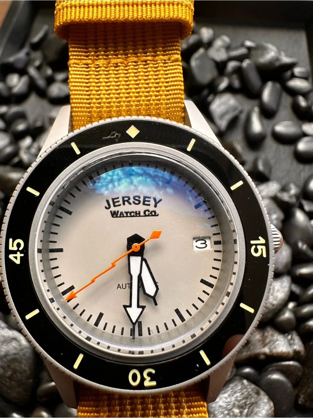 Men's Automatic Dive Watch - Yellow Strap Seiko Mod  matte grey dial